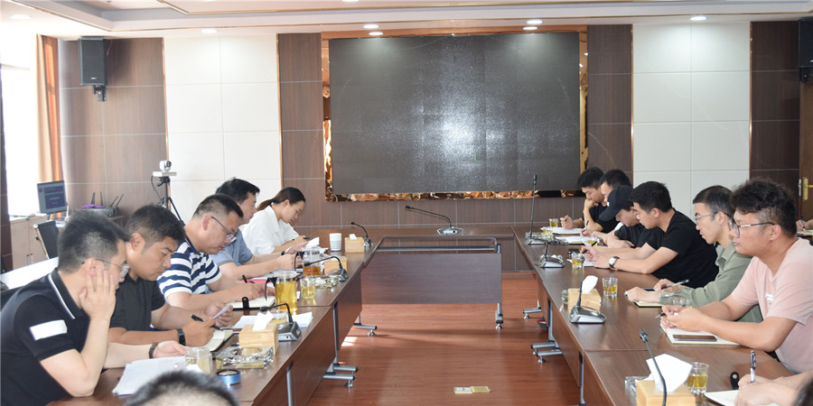 趙慶龍到臨滄項(xiàng)目調(diào)研