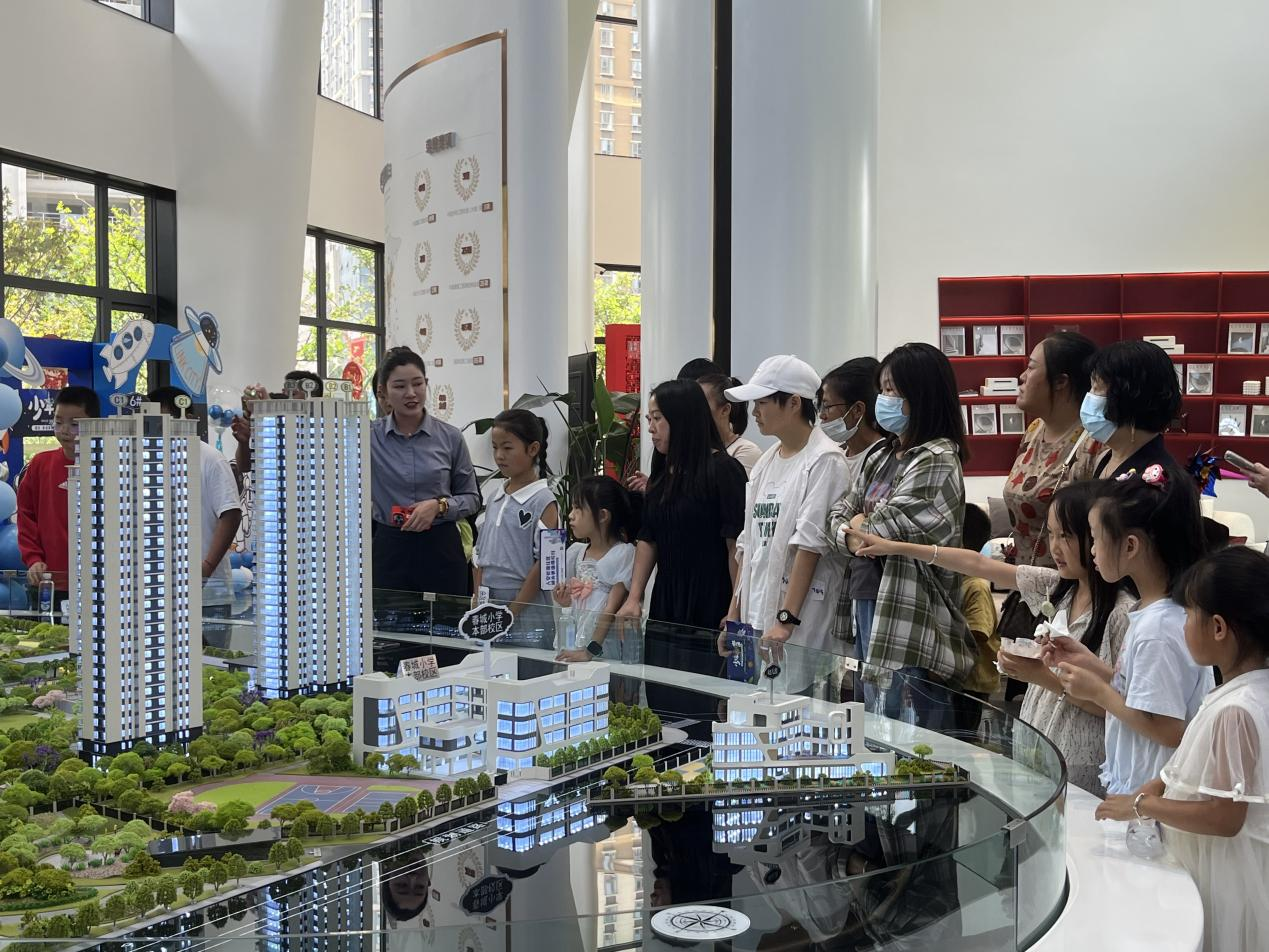 民澤公司多措并舉推動(dòng)建投·春城華府項(xiàng)目熱賣(mài)