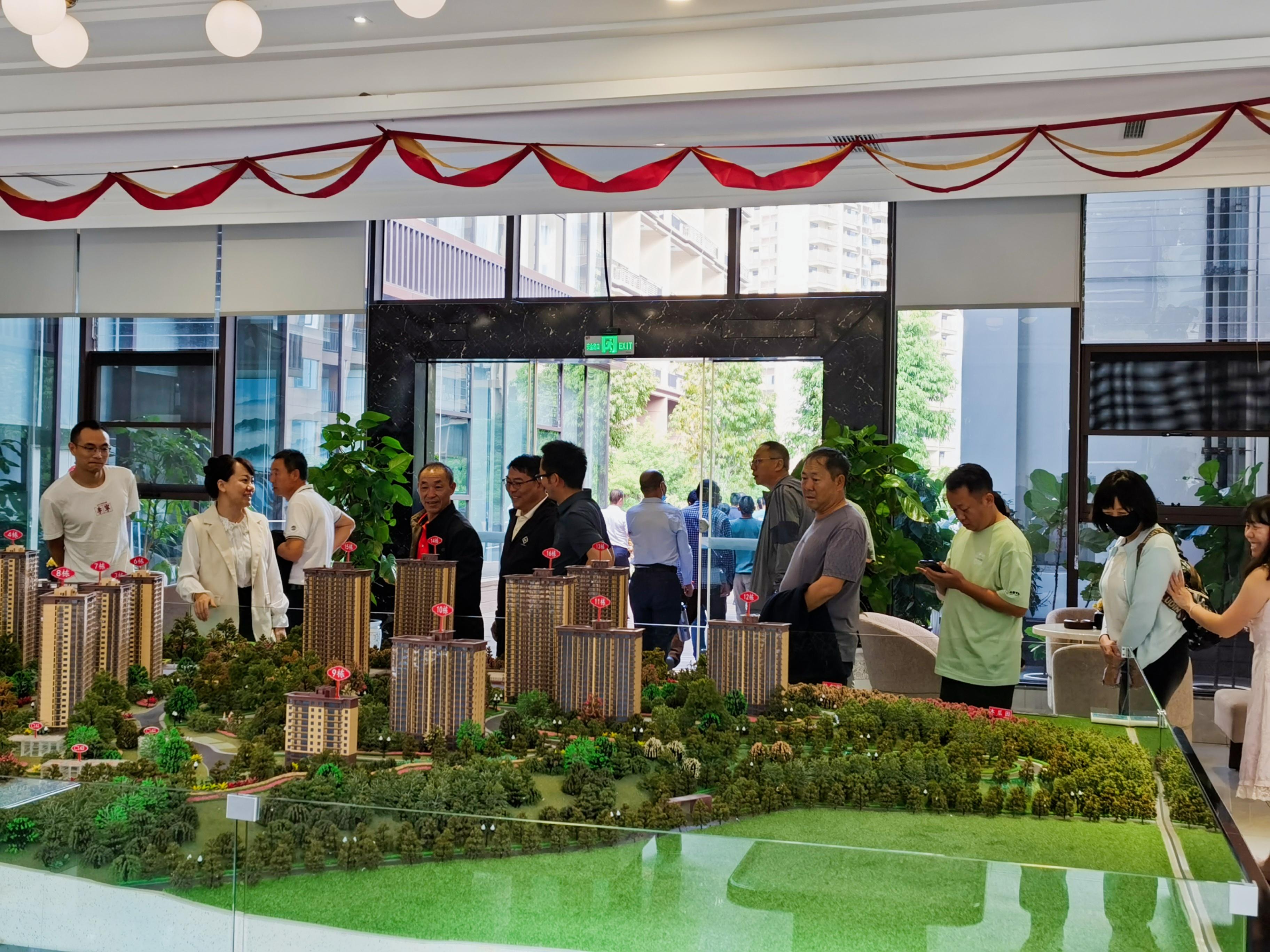 首屆云南民歌大家唱·線上滇峰賽在建投·四季錦府項目舉辦